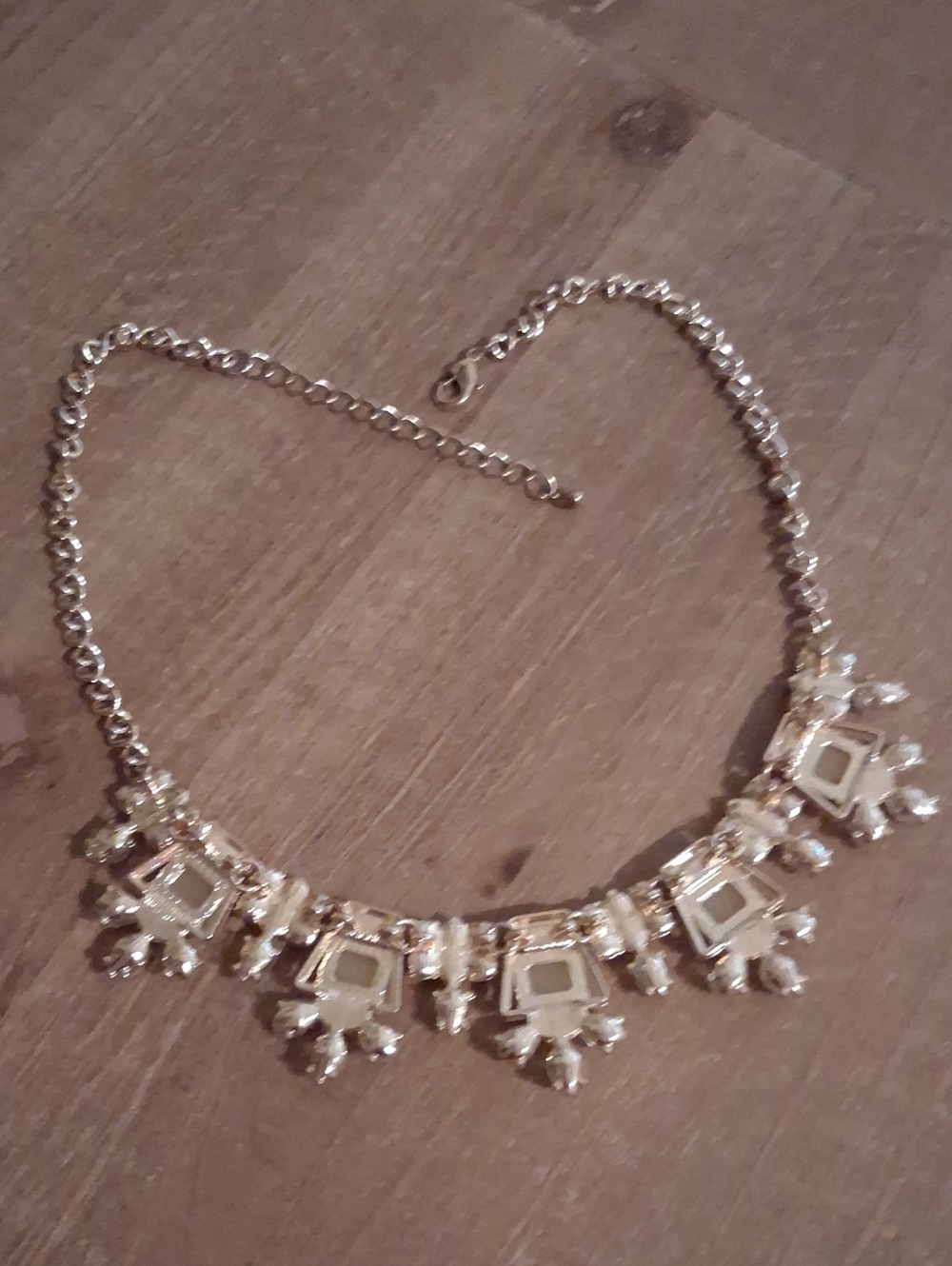 New Elegant Gold and Cream Statement Necklace - Women Jewelry - Picture 15 of 16